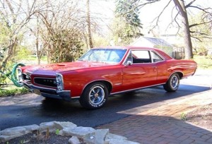 Carro Pontiac GTO