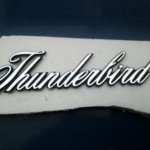 Emblema de carro antigo Ford Thunderbird ano 1974