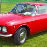 Foto do carro antigo Alfa Romeo GT ano 1969