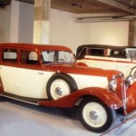 Foto do carro antigo Audi 225 Limousine ano 1935