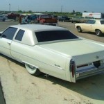 Foto do carro antigo Cadillac Deville ano 1974