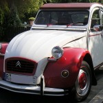 Foto do carro antigo Citroen modelo 2CV Dolly