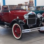 Foto do carro antigo Ford modelo T conversivel