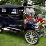 Foto do carro antigo Ford modelo Touring ano 1912