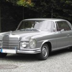 Foto do carro antigo Mercedes-Benz modelo W111