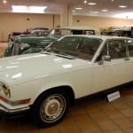 Foto do carro antigo Rolls-Royce Camargue