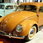 Foto do carro antigo Volkswagen Fusca ano 1955